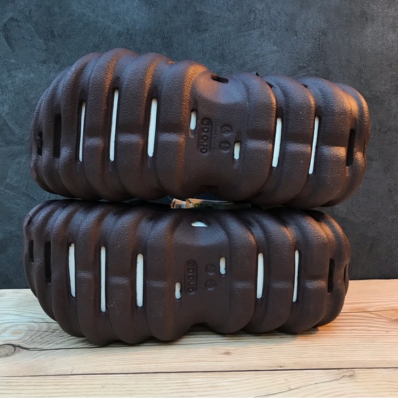 Crocs Demon Slayer Tanjiro Echo Clog - Picture 13 of 16